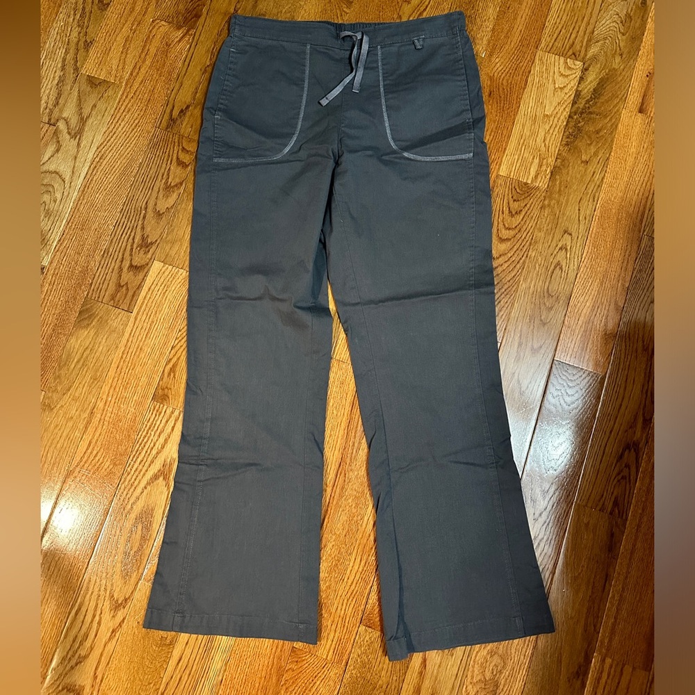 Women’s gray scrub bottoms. Brand: Grace.  Size: medium